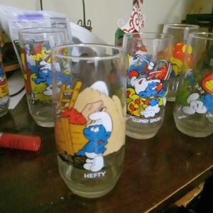 Vintage Smurf and Charlie Brown Collecion cups